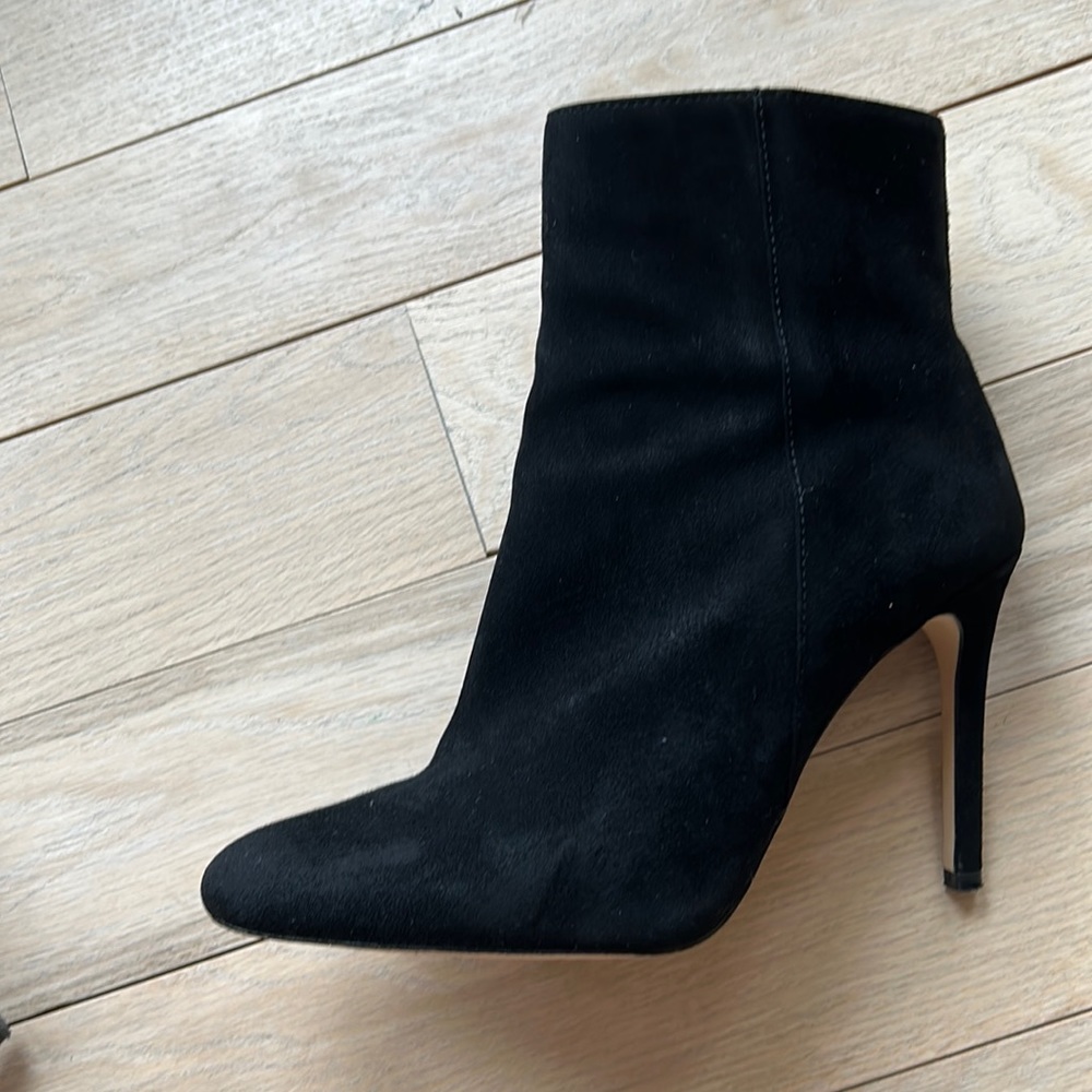 H&M suede black heel booties